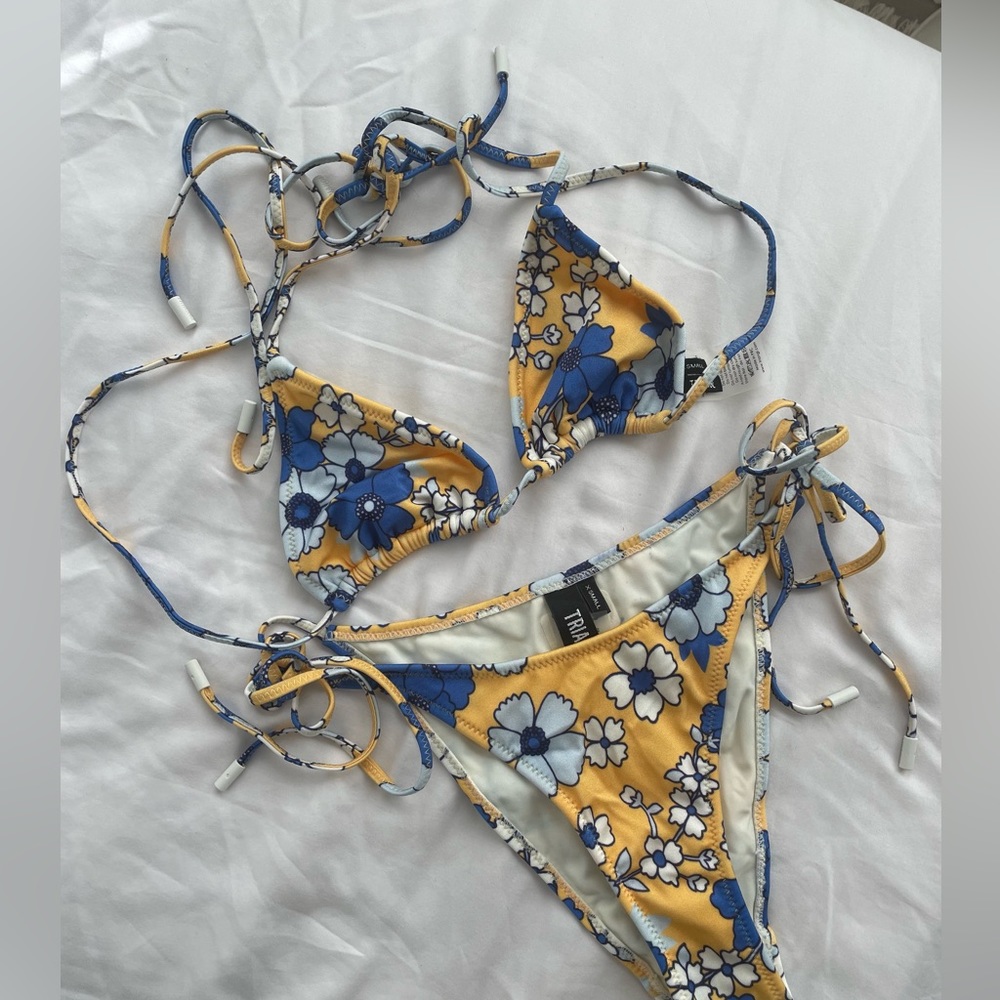 Triangl swimwear bikini/ xs / worn once for shoot